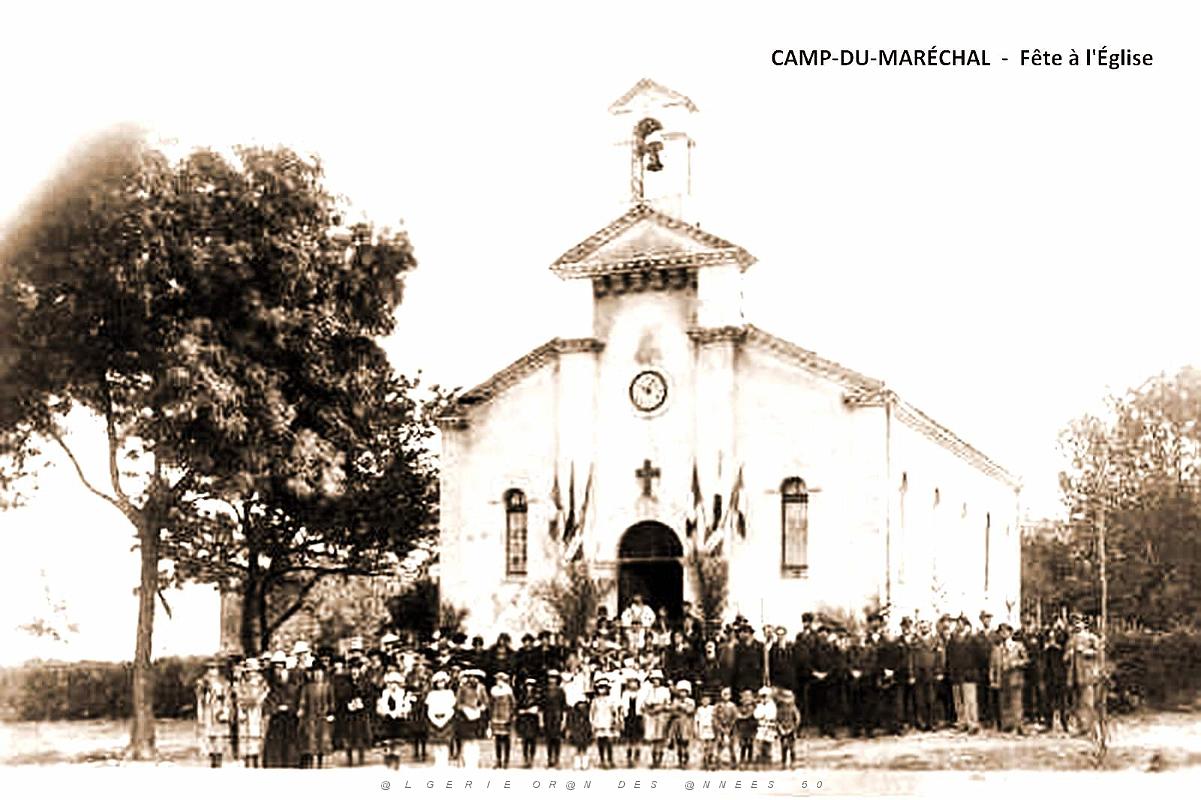 1395- Camp-du-Marechal - Eglise - Fete.jpg